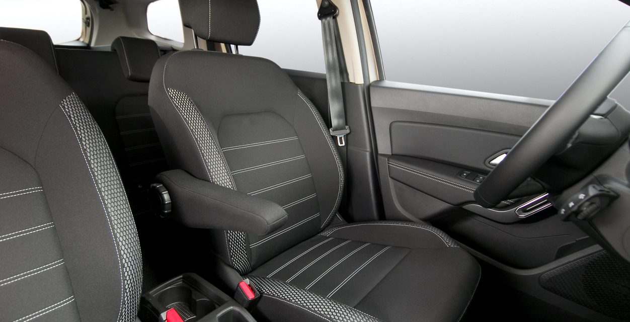 6 Advantages of Installing the Custom Truck Seat Covers