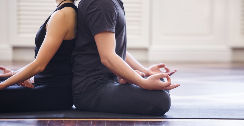 How can Couples Yoga Help to Recover Health of Men