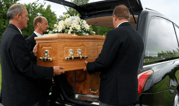 Why the Wood is the Best Choice for Burial Process